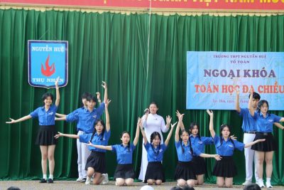 Chương trình ngoại khóa ‘‘Toán học đa chiều’’ Năm học 2023-2024