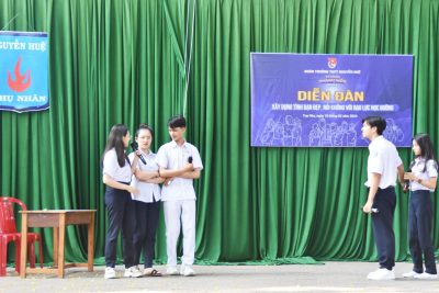 Tổ chức diễn đàn” Xây dựng tình bạn đẹp– Nói không với Bạo lực học đường” năm học 2023-2024