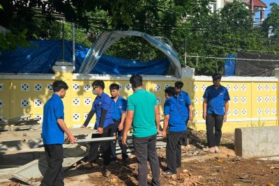 Đoàn trường THPT Nguyễn Huệ hưởng ứng Ngày Chủ nhật xanh đồng loạt toàn quốc lần thứ III năm 2026