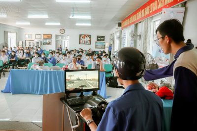 Tổ chức lễ phát động học sinh, sinh viên nghiêm chỉnh chấp hành pháp luật về an toàn giao thông năm học 2022 – 2023