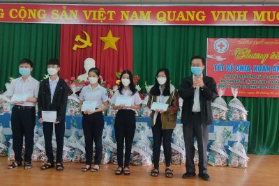 Chương trình “Tết sẻ chia, xuân ấm áp 2022”