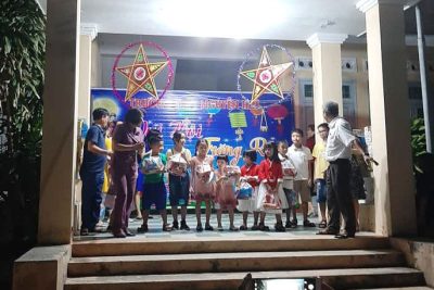 Tổ chức vui tết trung thu cho các cháu con CB, GV-NV nhà trường năm 2020