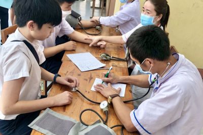 Khám sức khỏe cho học sinh năm học 2022-2023