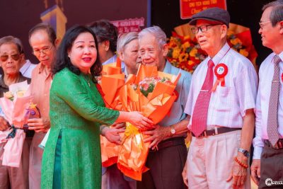 Trường THPT Nguyễn Huệ tổ chức lễ Kỷ niệm 70 năm ngày thành lập trường (1955-2025)