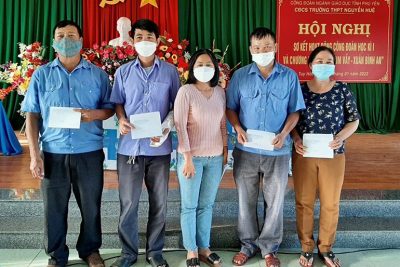 Công đoàn cơ sở Trường THPT Nguyễn Huệ: Lá cờ đầu của khối thi đua các trường học